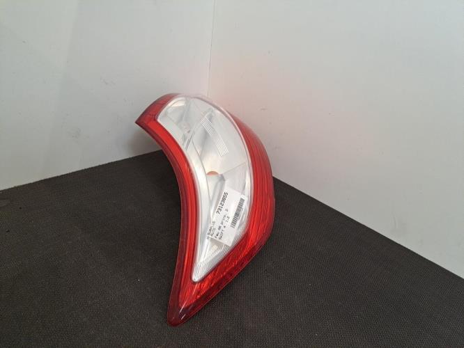 Image Feu arriere principal droit (feux) - SUZUKI SWIFT 4