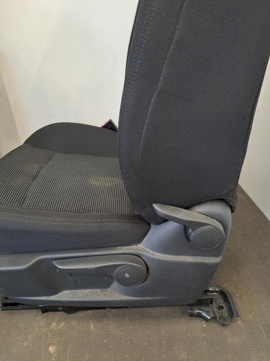 Interieur complet PEUGEOT 5008 1 PHASE 1 Diesel - 1
