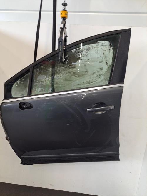Image Porte avant gauche - PEUGEOT 5008 1