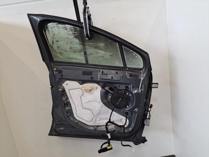 Image Porte avant gauche - PEUGEOT 5008 1