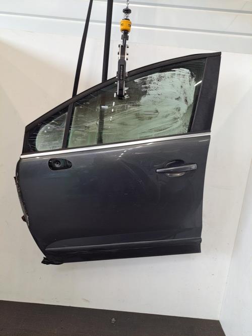 Image Porte avant gauche - PEUGEOT 5008 1