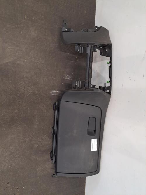 Image Boite a gants - HYUNDAI TUCSON 2