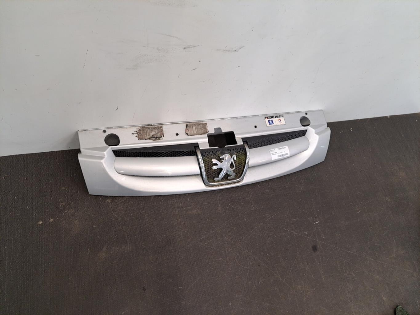 Calandre PEUGEOT PARTNER 1 PHASE 2 Diesel - 1