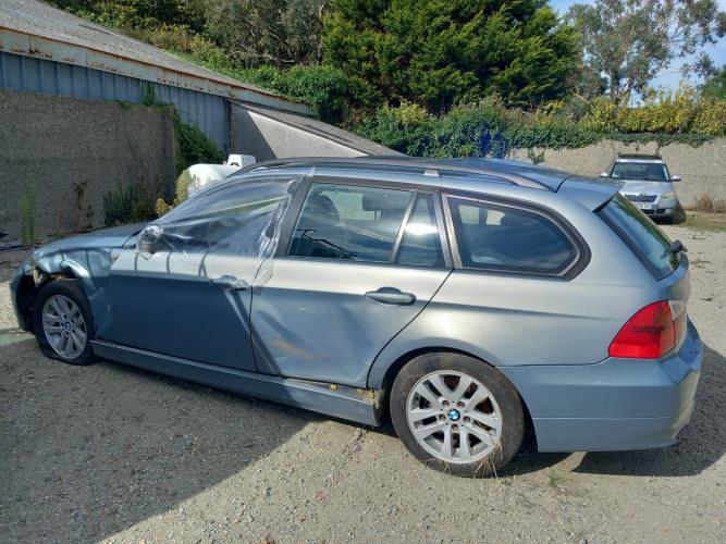Image Calandre gauche - BMW SERIE 3 E91