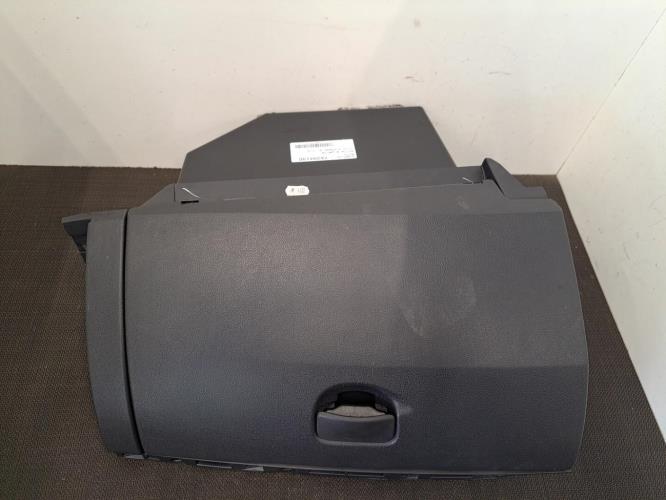 Image Boite a gants - RENAULT CLIO 3