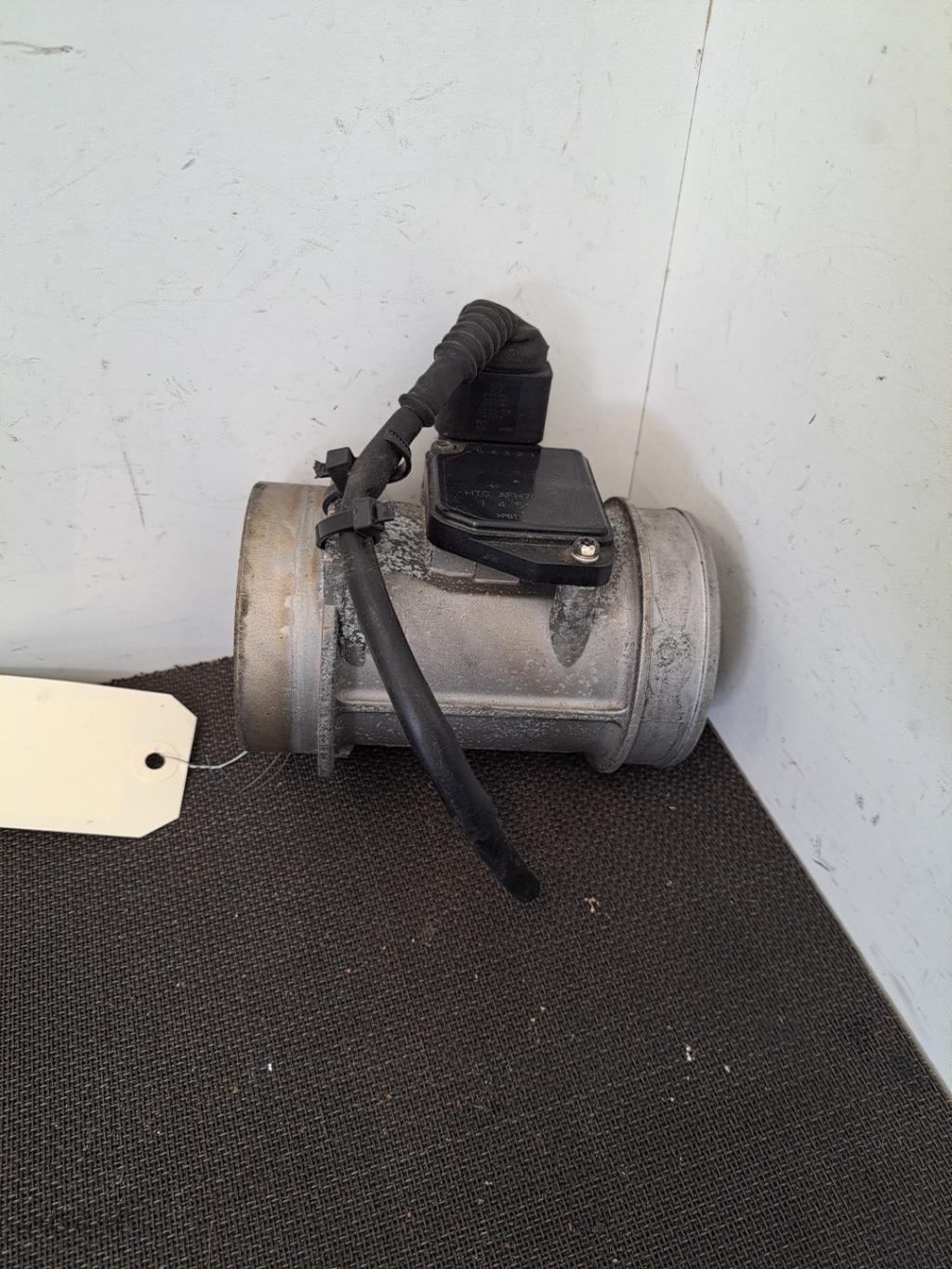 Debitmetre AUDI A4 2 CABRIO PHASE 1 Diesel - 1