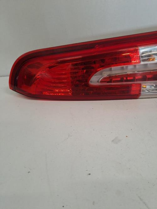 Image Feu arriere principal droit (feux) - FORD C-MAX 1