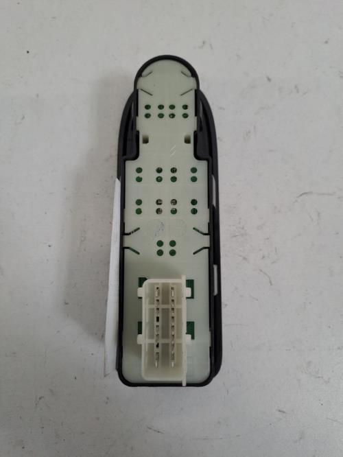 Image Interrupteur de leve vitre avant droit - CITROEN C3 2