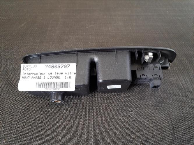 Image Interrupteur de leve vitre avant droit - FIAT 500L