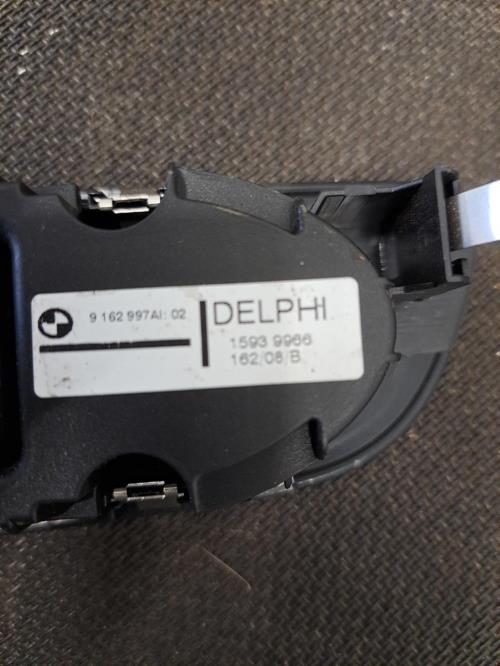 Image Interrupteur de leve vitre avant droit - BMW SERIE 1 E81