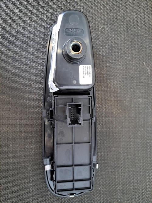 Image Interrupteur de leve vitre avant gauche - FIAT 500L