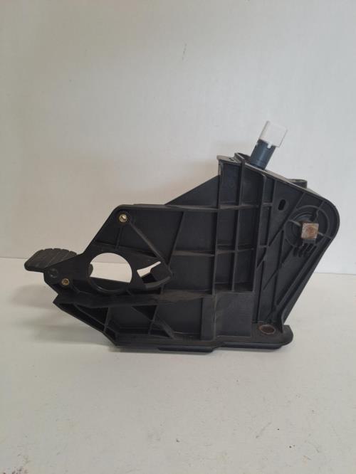 Image Pedale de frein - RENAULT MASTER III