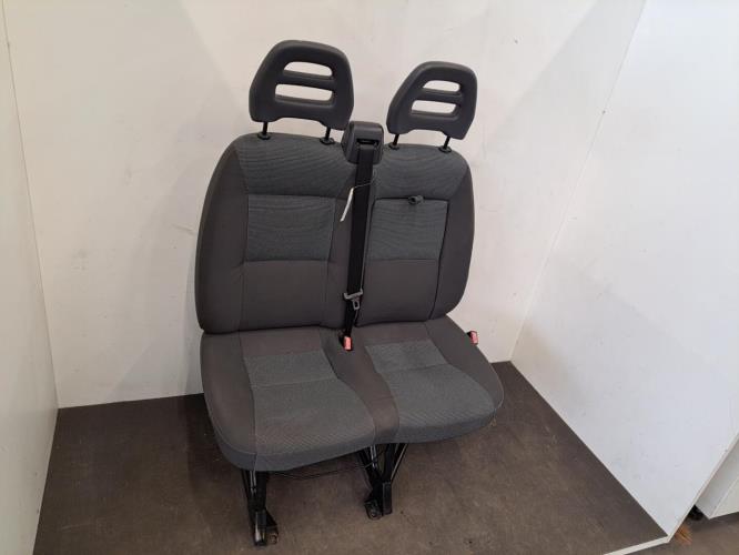 Image Siege avant droit (banquette double) - PEUGEOT BOXER 3