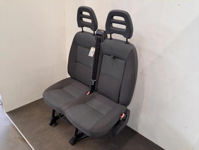 Image Siege avant droit (banquette double) - PEUGEOT BOXER 3