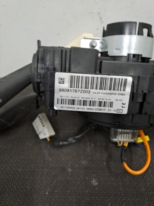 Image Com (Bloc Contacteur Tournant+Commodo Essuie Glace+Commodo Phare) - PEUGEOT 208 1
