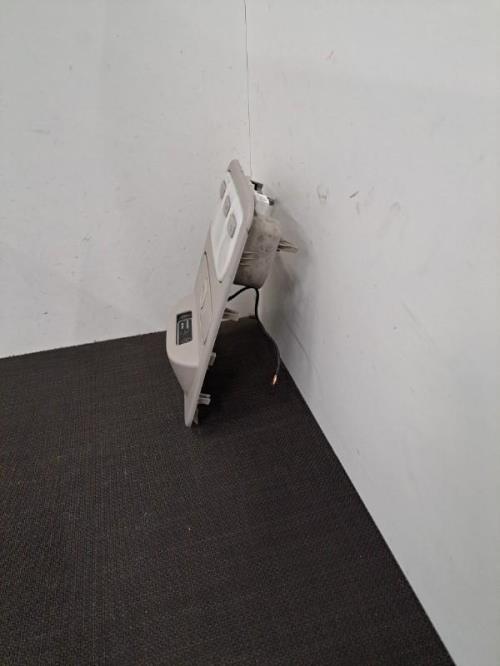 Image Eclairage de plafonnier - RENAULT CLIO 4