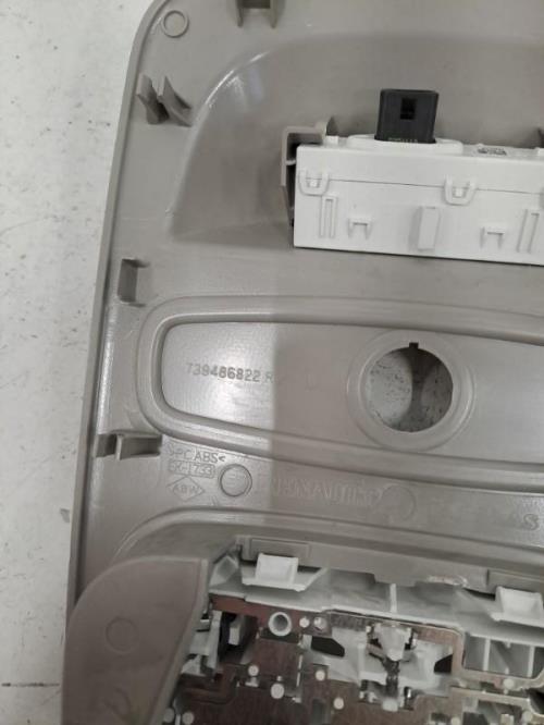 Image Eclairage de plafonnier - RENAULT CLIO 4