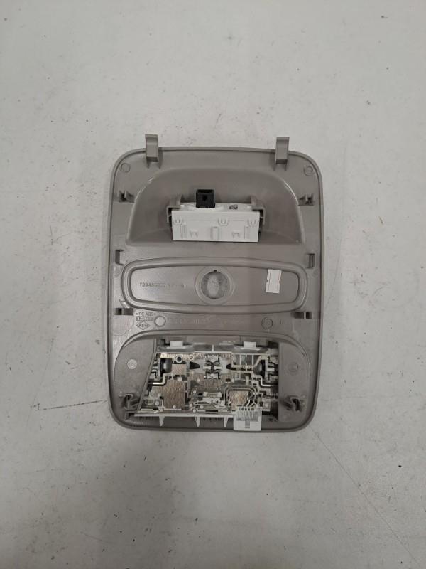 Eclairage de plafonnier RENAULT CLIO 4 PHASE 1 Diesel - 1