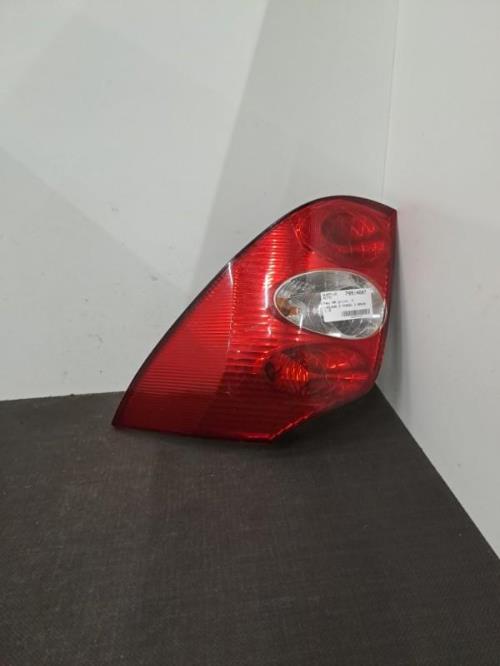 Image Feu arriere principal droit (feux) - RENAULT LAGUNA 2