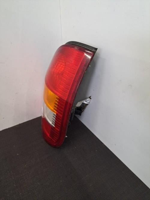 Image Feu arriere principal droit (feux) - OPEL ZAFIRA A