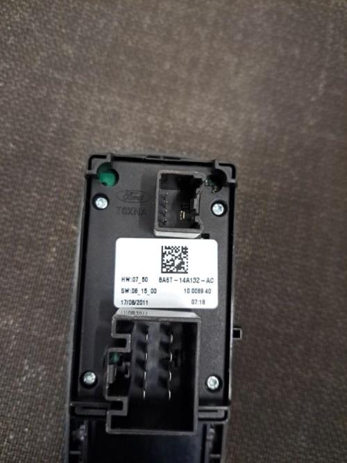 Image Interrupteur de leve vitre avant gauche - FORD FIESTA 6