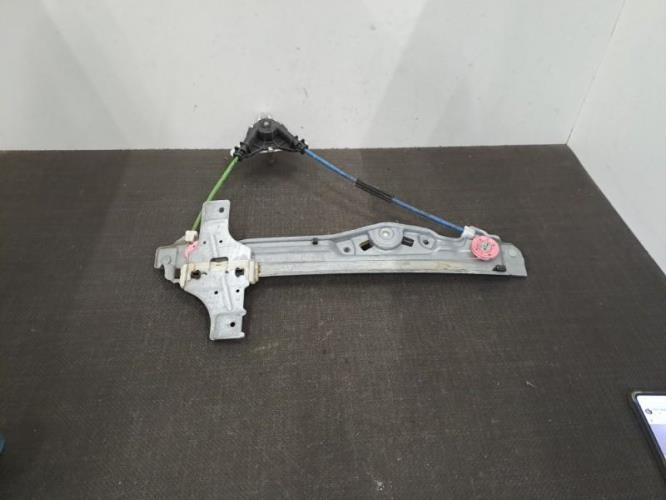Image Leve vitre mecanique arriere gauche - PEUGEOT 208 1