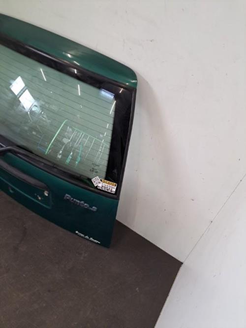 Image Malle/Hayon arriere - FIAT PUNTO 1