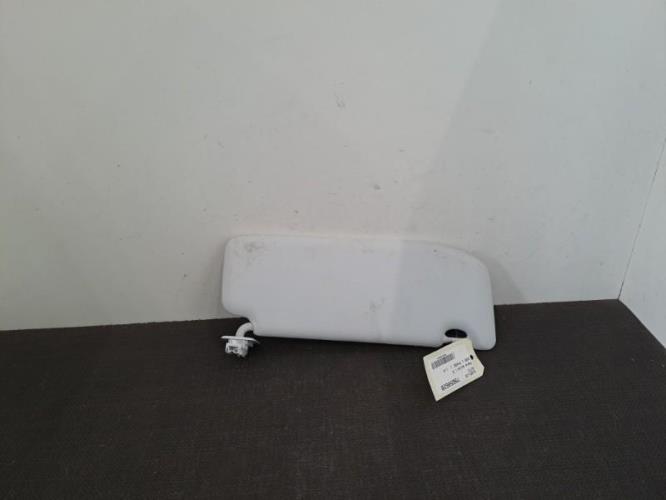 Image Pare soleil gauche - PEUGEOT 208 1