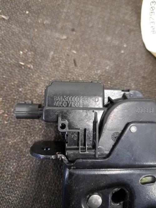 Image Serrure de coffre - RENAULT SCENIC 3