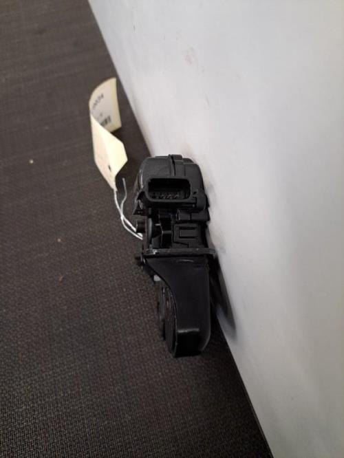 Image Serrure de coffre - RENAULT SCENIC 3