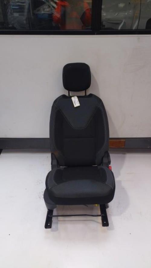 Image Siege avant droit - RENAULT CLIO 4