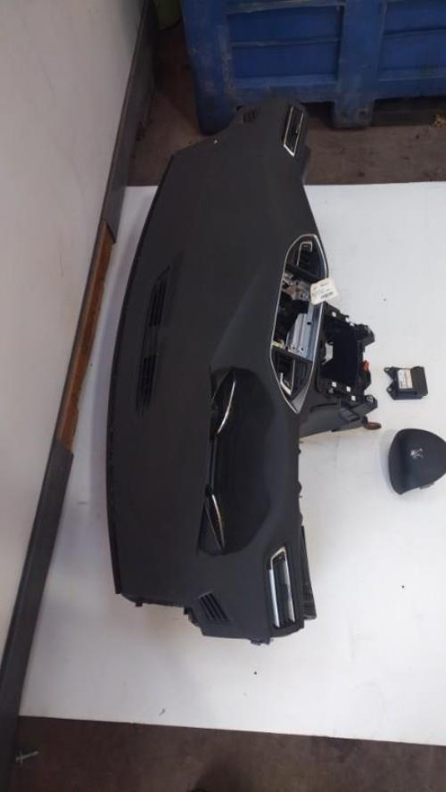 Image Tableau de bord - PEUGEOT 308 2 SW