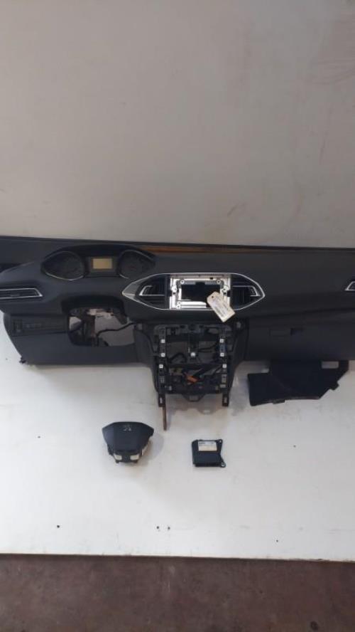 Image Tableau de bord - PEUGEOT 308 2 SW