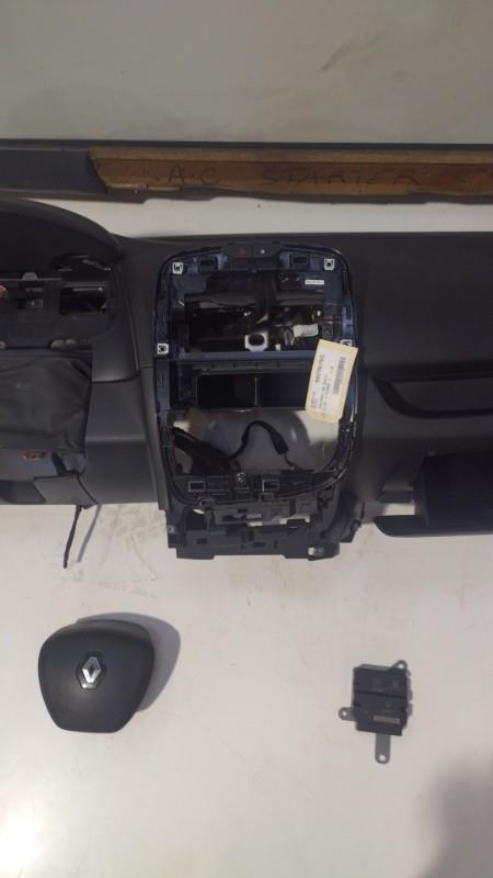 Tableau de bord RENAULT CLIO 4 PHASE 1 Diesel - 1