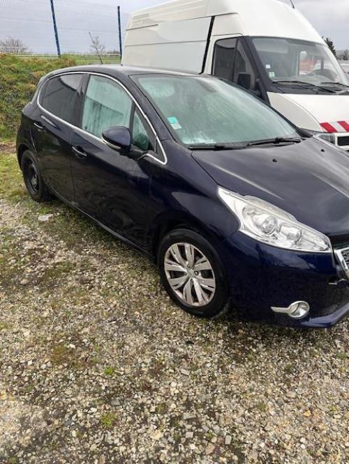 Image Pare choc arriere - PEUGEOT 208 1