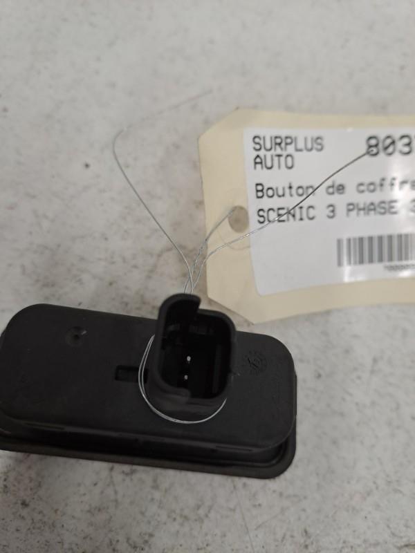 Bouton de coffre RENAULT SCENIC 3 PHASE 3 Diesel - 1
