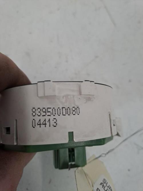 Image Bouton de warning - TOYOTA YARIS 3