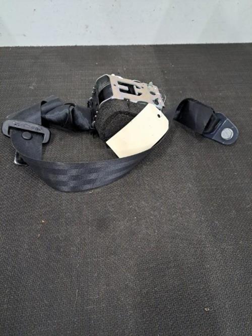 Image Ceinture arriere gauche - PEUGEOT 3008 1