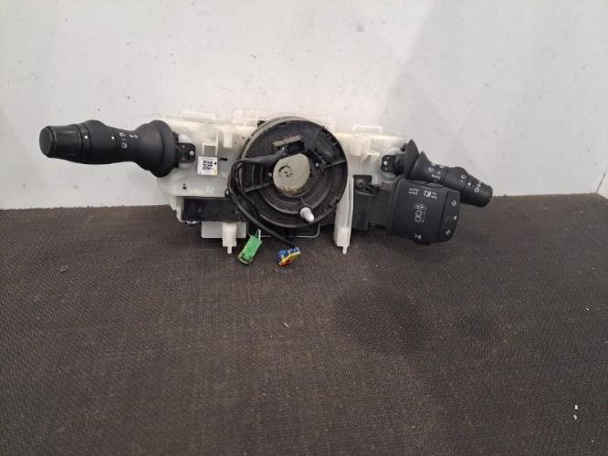 Image Com (Bloc Contacteur Tournant+Commodo Essuie Glace+Commodo Phare) - RENAULT LAGUNA 3