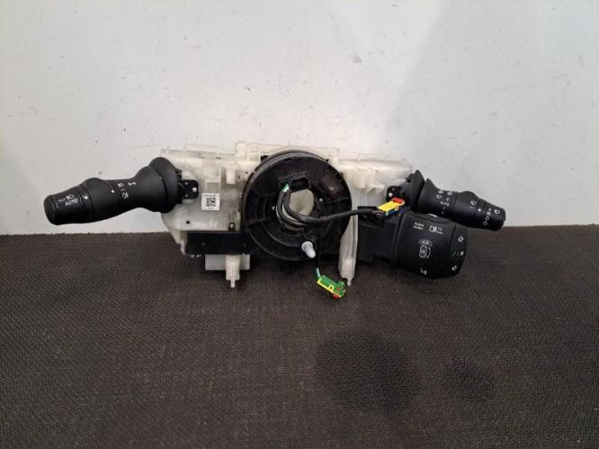 Image Com (Bloc Contacteur Tournant+Commodo Essuie Glace+Commodo Phare) - RENAULT MEGANE 3