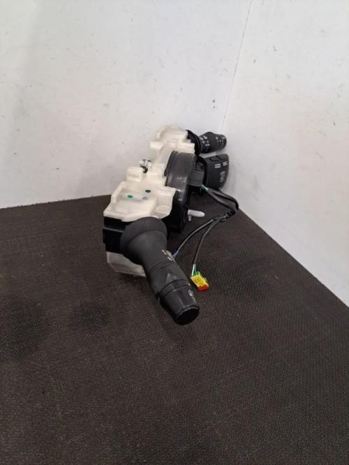 Image Com (Bloc Contacteur Tournant+Commodo Essuie Glace+Commodo Phare) - RENAULT MEGANE 3