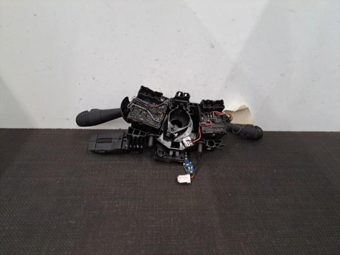 Image Com (Bloc Contacteur Tournant+Commodo Essuie Glace+Commodo Phare) - RENAULT CLIO 4