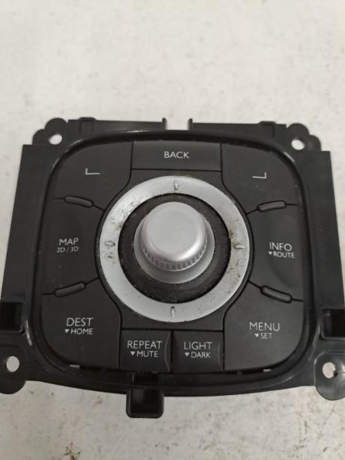 Image Commande GPS - RENAULT LAGUNA 3