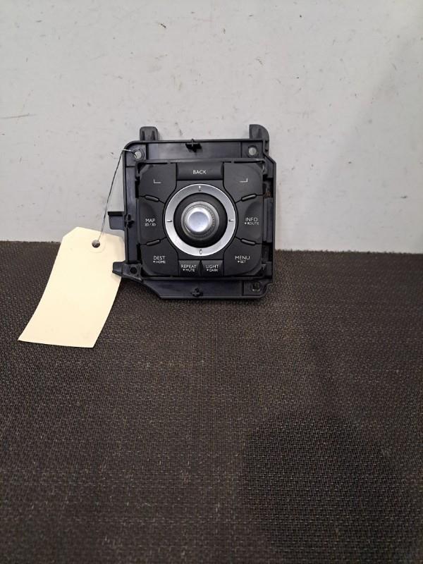 Commande GPS RENAULT MEGANE 3 PHASE 1 BREAK Diesel - 1