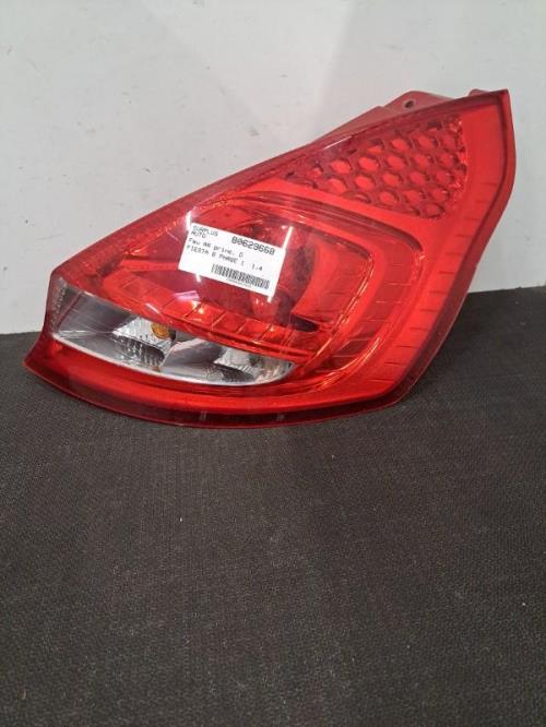 Image Feu arriere principal droit (feux) - FORD FIESTA 6