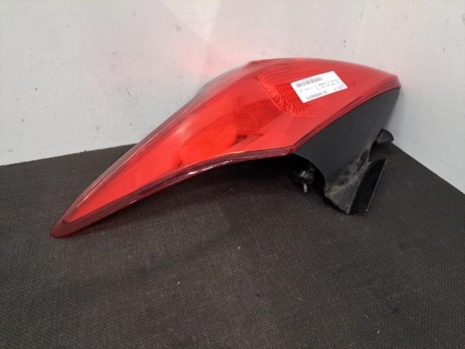 Image Feu arriere principal droit (feux) - FORD FOCUS 3