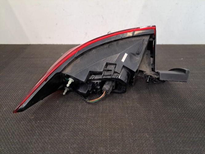 Image Feu arriere principal droit (feux) - RENAULT CLIO 4