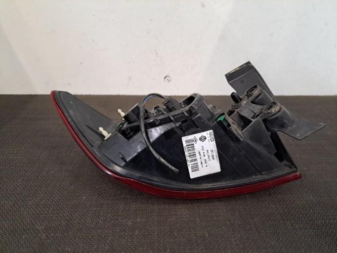 Image Feu arriere principal droit (feux) - RENAULT CLIO 4