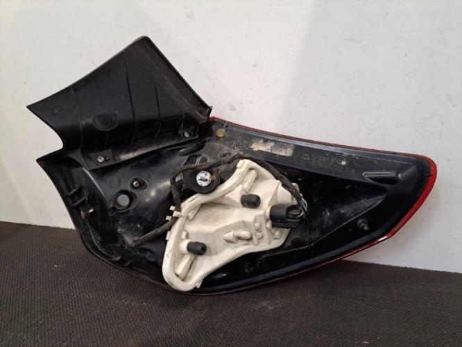 Image Feu arriere principal gauche (feux) - OPEL ASTRA J