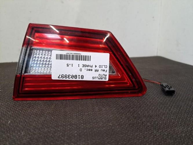 Image Feu arriere secondaire droit (feux) - RENAULT CLIO 4